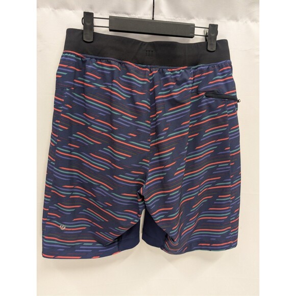 Lululemon T.H.E Short 9" *Size Medium* - Picture 5 of 9